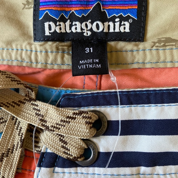 NWT Men’s Patagonia Wavefarer Board Shorts - Picture 5 of 9